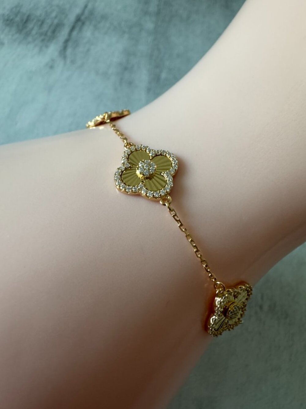 Rachel Zoe 925 Sterling Silver Gold Plated Bracelet 3 Clovers w CZ NWT